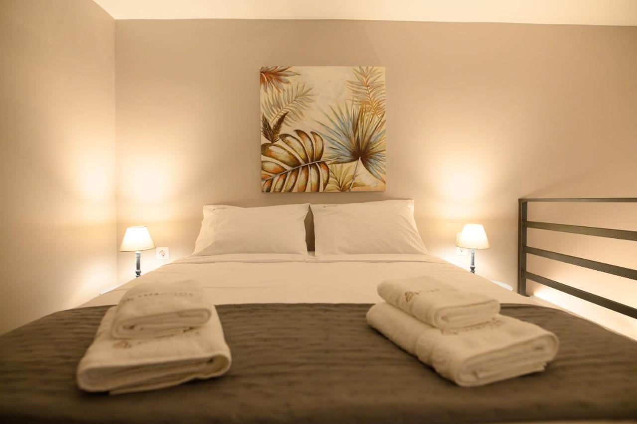 Amaryllis Maison Emporiou Apartment